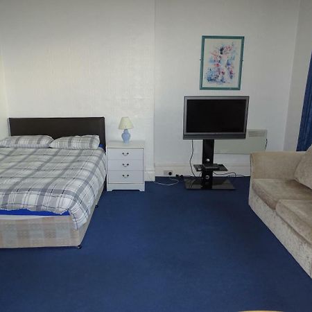 Beeton Villas Holiday Apartments Blackpool Exterior photo