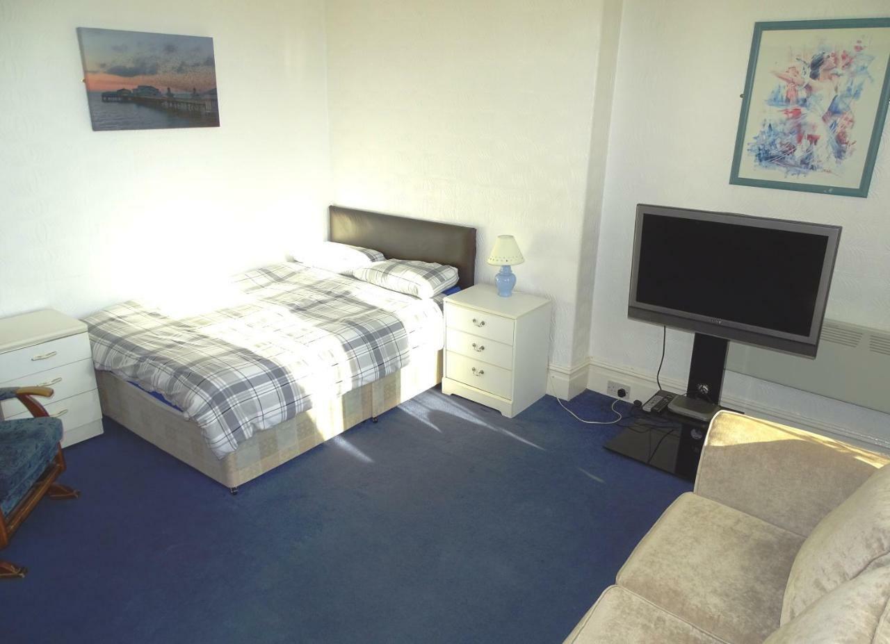 Beeton Villas Holiday Apartments Blackpool Exterior photo