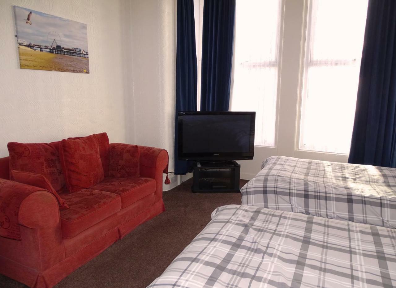 Beeton Villas Holiday Apartments Blackpool Exterior photo